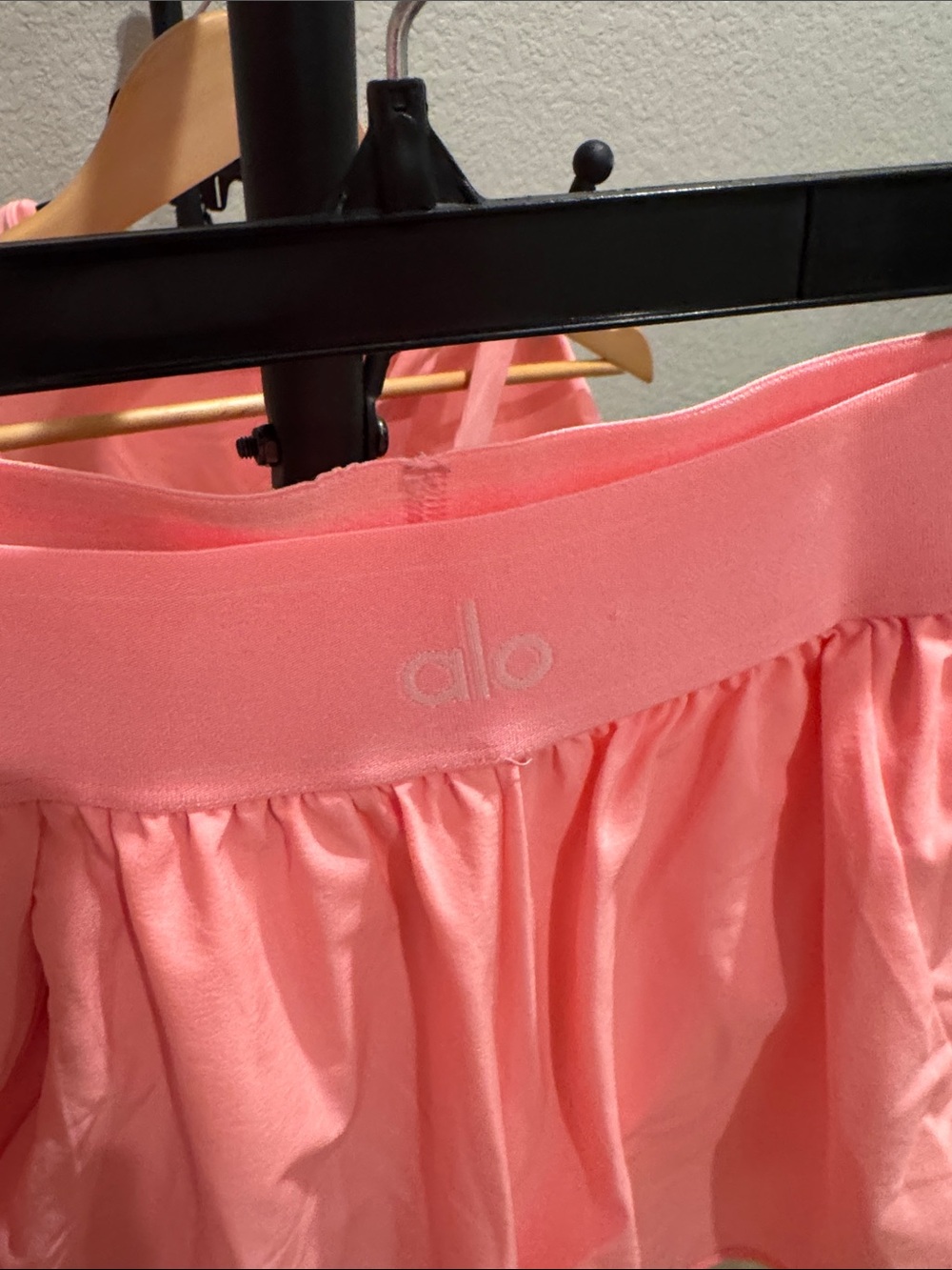 ALO Yoga Match Point Short size small-Neon Bubblegum - Picture 6 of 15